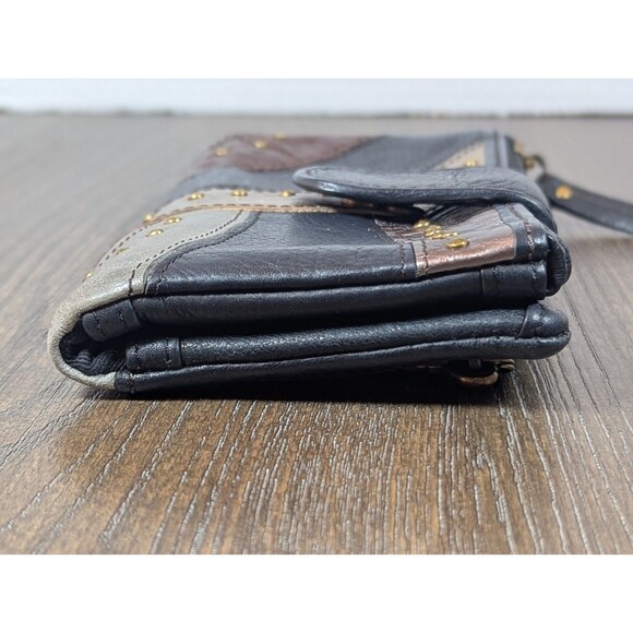 VTG Fossil Leather Wallet Black Gold Patchwork Studded Bi-fold Zip Snap Boho Y2K - Picture 5 of 14